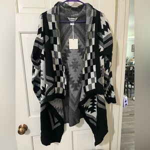 DAVI & DANI Aztec Black and White Cardigan
